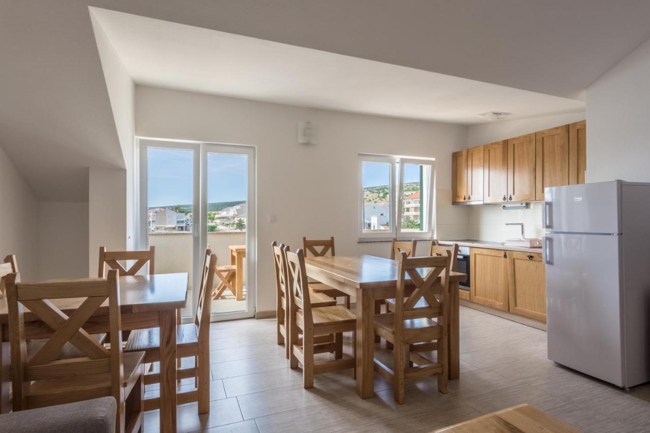 Apartments By The Sea Simuni, Pag - 18386 Колан Экстерьер фото
